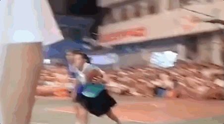 篮球的基本规则和打法技巧视频_篮球打法视频教程_打法视频篮球规则技巧基本教学