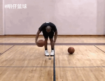篮球运球蹲姿_蹲着运球_篮球侧蹲运球技巧