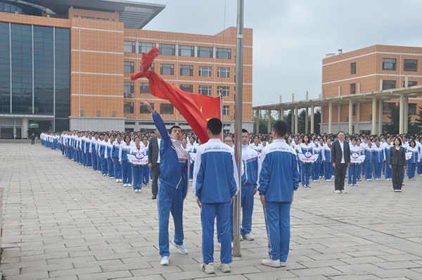 长春篮球名校_长春市108中学篮球队_长春一 八中学篮球全国冠军