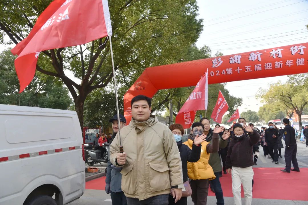 房间内的健身视频_健身房空闲运动_房间健身动作