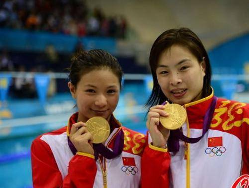 中国举重奥运冠军病逝的是谁_奥运会举重中国获奖选手_奥运中国举重冠军第一人