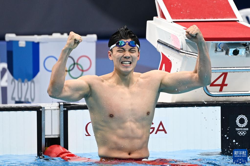 中国跳水运动员的故事_中国跳水运动员训练视频_中国跳水运动员