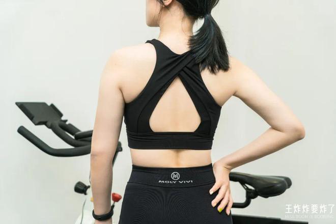 女明星要健身吗_女生健身明星_健身明星女神