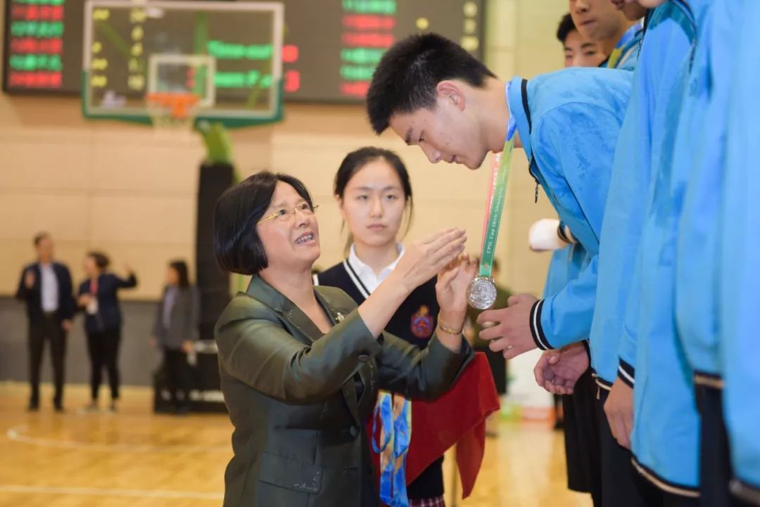上海市第十六届运动会青少年组男子篮球A组决赛精彩落幕 徐汇B队夺冠